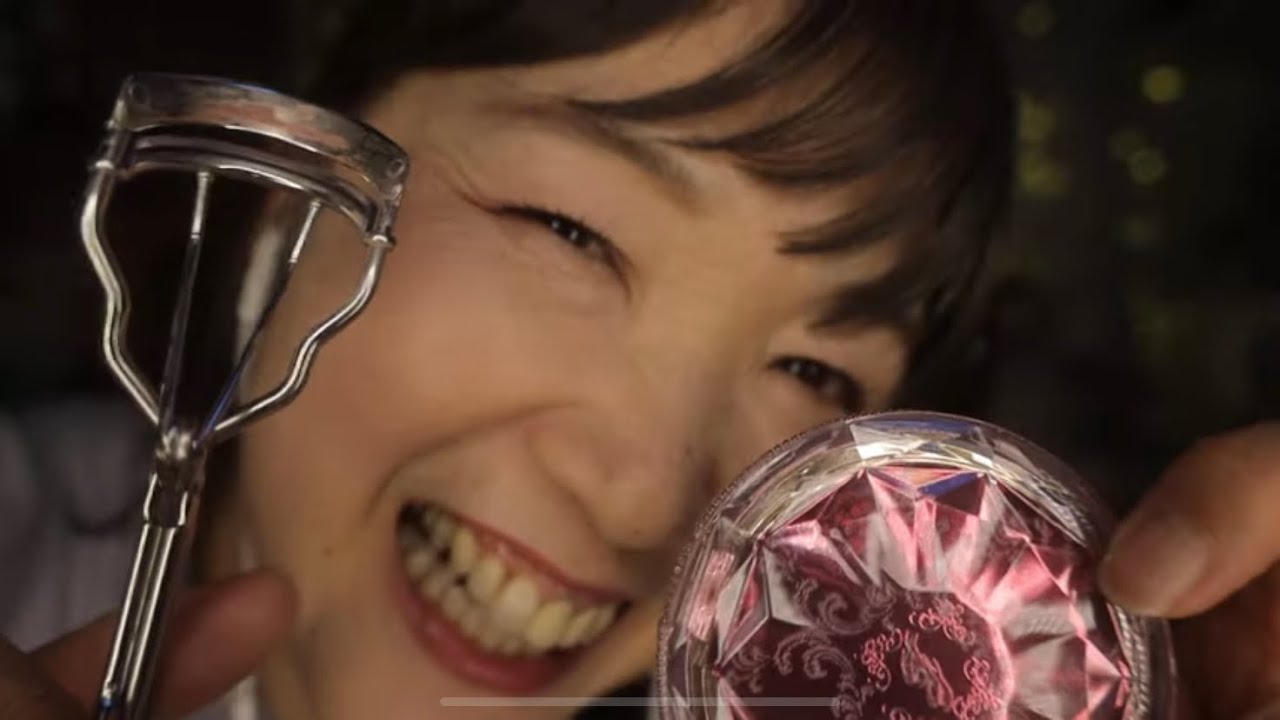 [АСМР] Мама сделает тебе макияж 💄