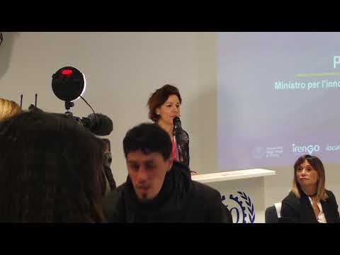 La Ministra Paola Pisano  presenta a Torino Olli il bus elettrico a guida autonoma