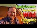 Hiking & Wild camping at Ladybower Reservoir in the peak District  Camping location Bamford Edge,