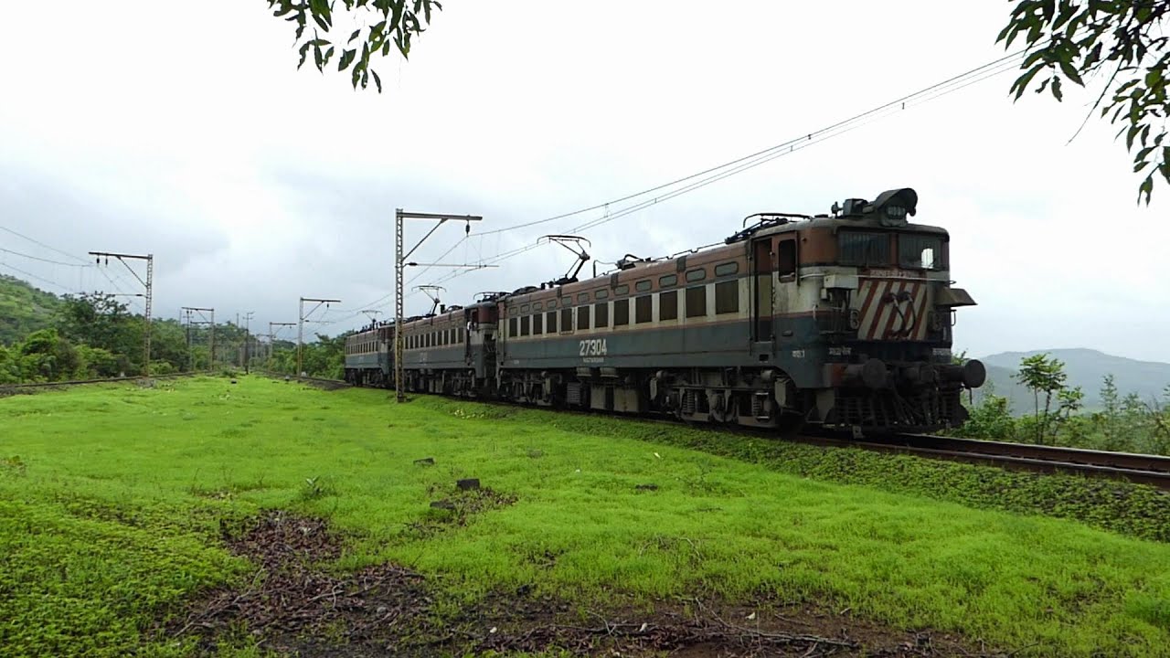 Tiger Face WAG 7 Triplets Livery move Light - Indian Railways