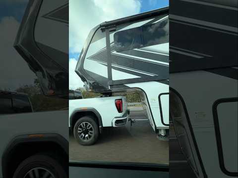 Pick-up kot "šlepar" s priklopnim sedlom namesto vlečne kljuke?