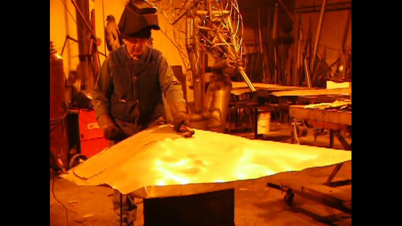 Eagle Construction   Cutting the Steel Feathers