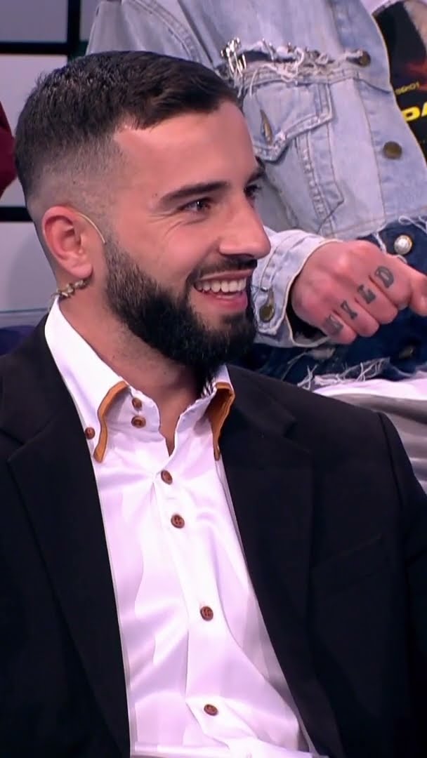 Kush nga konkurrentët ka qenë përndjekës?