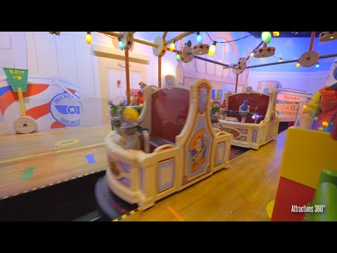 Видео: Преглед на Disney's Toy Story Mania Ride