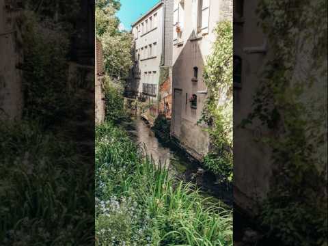 💕 À 2h de Paris, ce village médiéval promet une escapade romantique 🏰#meilleursavis