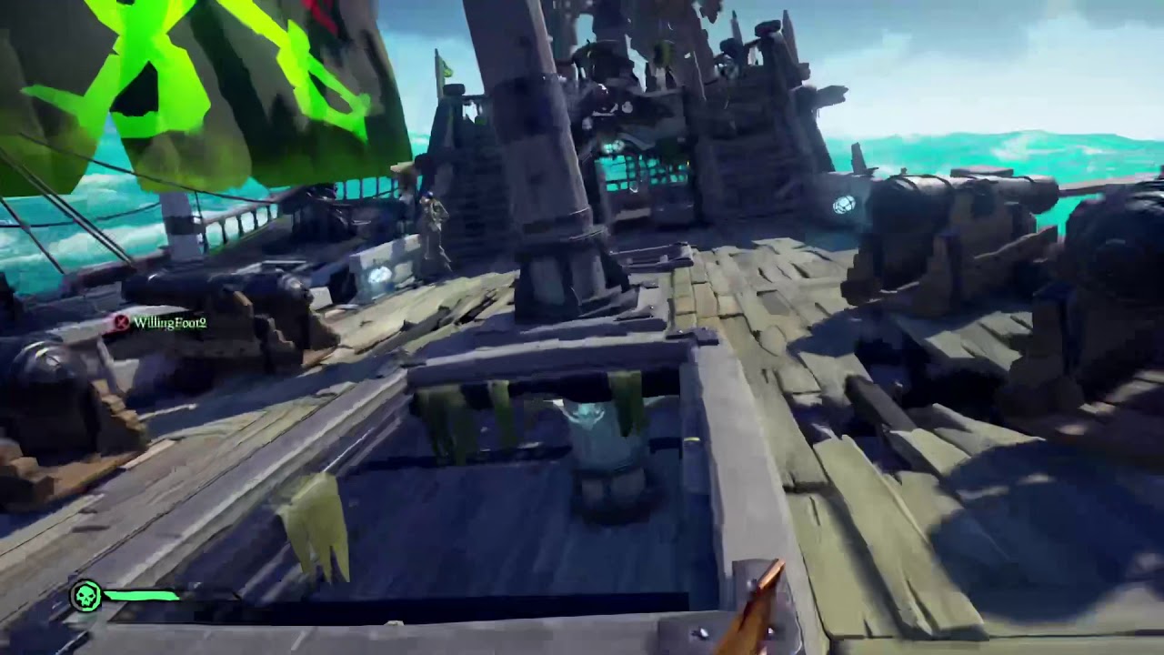 Sea of Thieves fighting on a skeleton ship! - YouTube