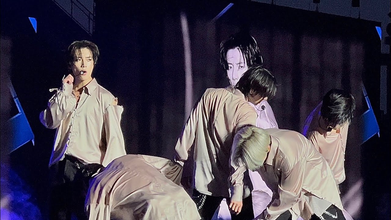 4K “Opening Sequence” TXT DAY 1 LA ‘Act: Sweet Mirage’ in U.S.