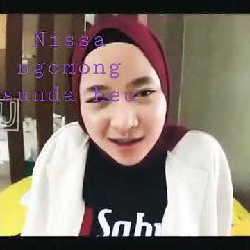 Nissa sabyan ngomong CAN SARE URANG TEH!!