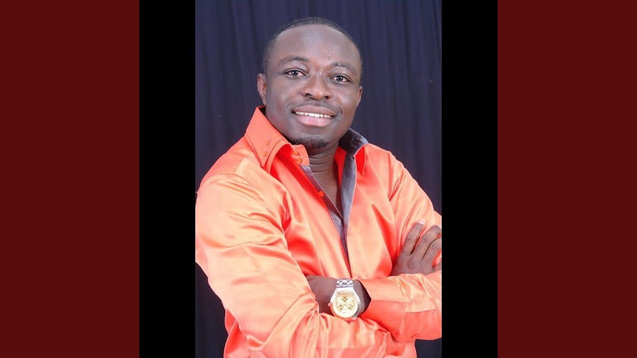 Aseda Nwom (Medley) (Live) - YouTube