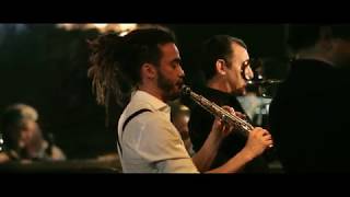Video thumbnail of "Si Tu Vois Ma Mère - Orquesta Brazofuerte"