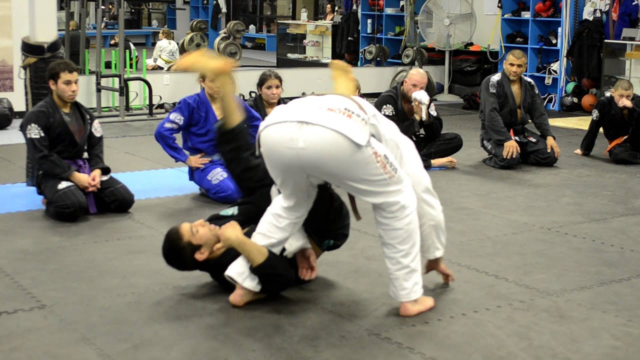 TXMMA Technique of the Week - Francisco Sinitro Iturralde Omo Plata Sweep