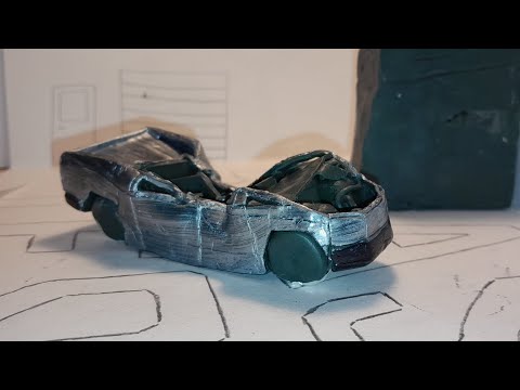 Разбил Теслу кибертрак из пластилина/smashed a Tesla Cybertruck made of plasticine