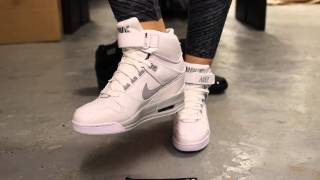 ponerse en cuclillas Judías verdes mago Wmns Nike Air Revolution Sky Hi "White/Silver" - On Feet Video @ Exclucity  - YouTube