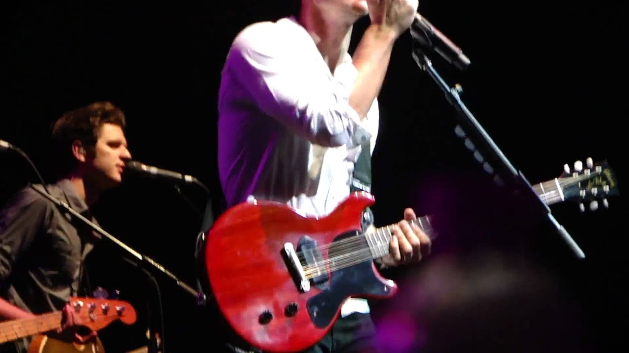 Kris Allen - Heartless/Gangstas Paradise - 8-7-10