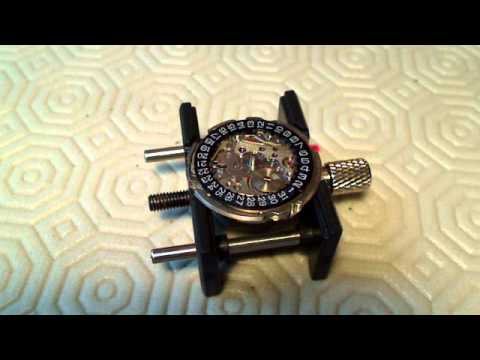 Seiko 6139 Disassembly (1/3) - YouTube