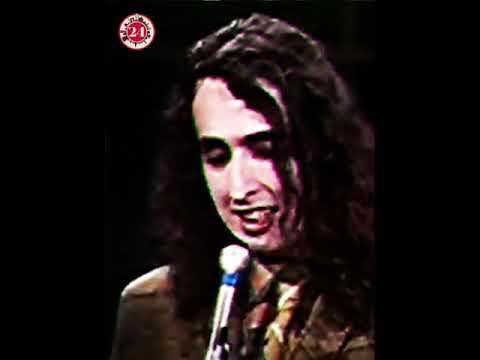 ‘Tiptoe Through the Tulips’, el colorido tema de Tiny Tim con un gris trasfondo