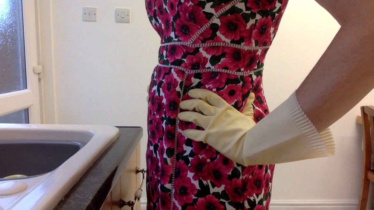 rubbergloves ASMR Mummy Cat Walk Fashion Show Wearing Household Rubber