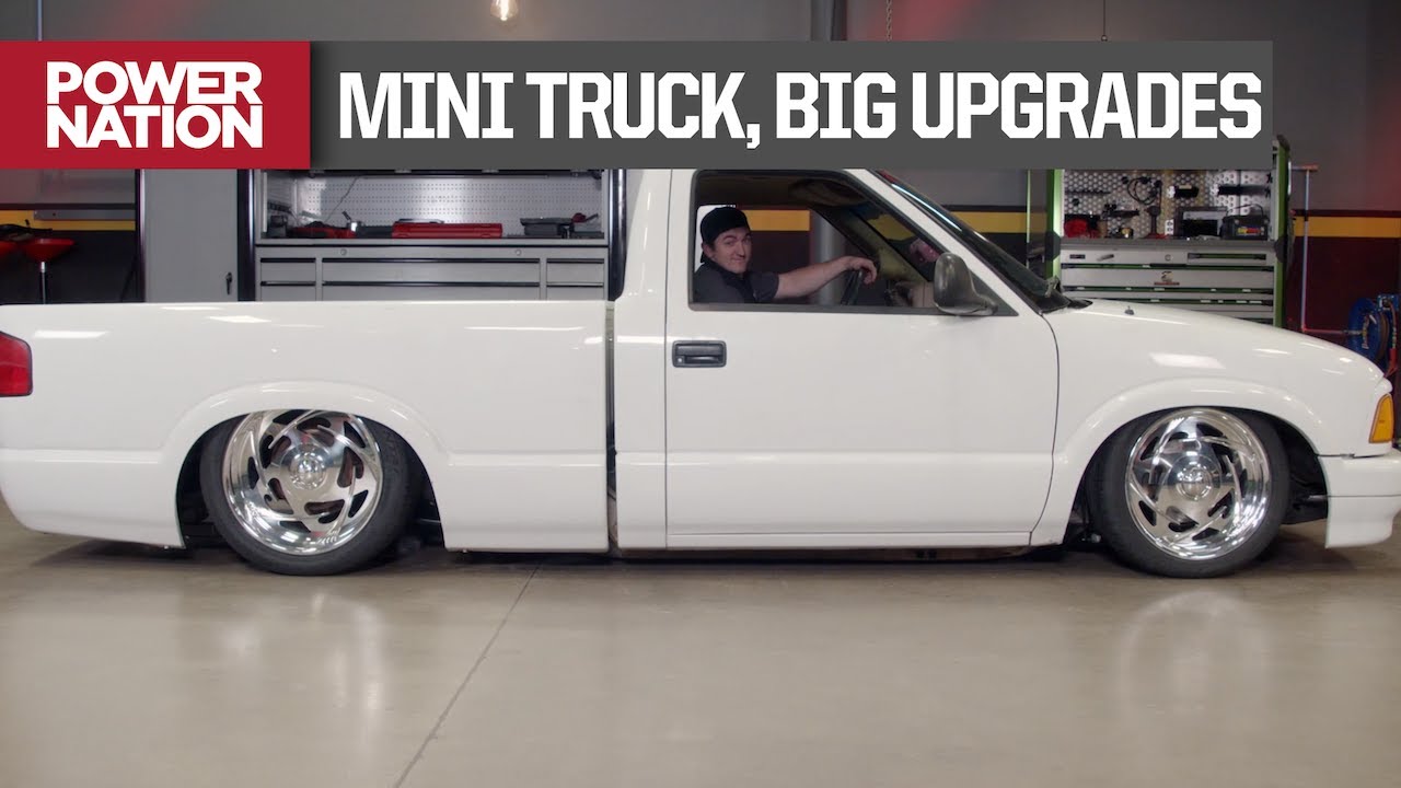 ⁣Mini Truck Gets Slammed - Music City Trucks S3 EP16