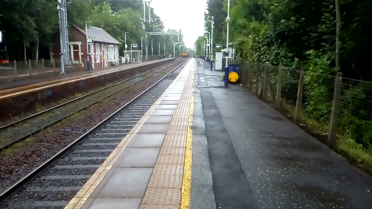 2J27 East Kilbride-Glasgow Central 156509+156433 departing Pollokshaws west 23/6/23