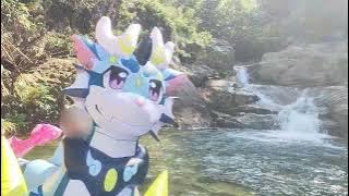 Inflatable dragons Cerisey and Kinyo pool ride