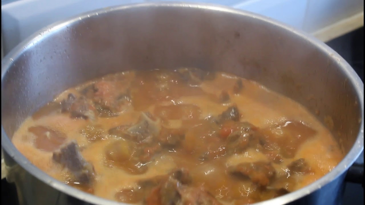 Traditional Cretan Kokkinisto zygouri - Παραδοσιακό Κρητικό κοκκινιστό ζυγούρι