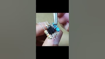 How To Make A Flashing LED Circuit  #shorts #circuit #howtomake