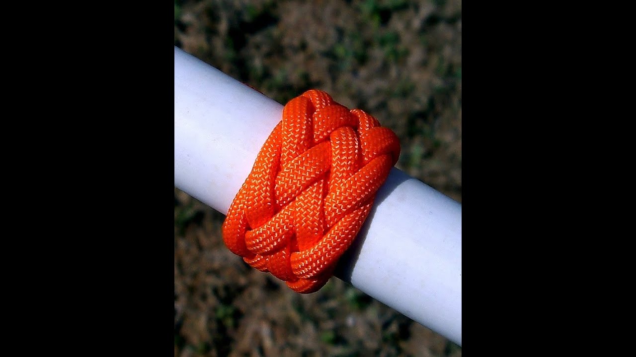 How to Tie a Paracord Gaucho Interweave Knot - YouTube