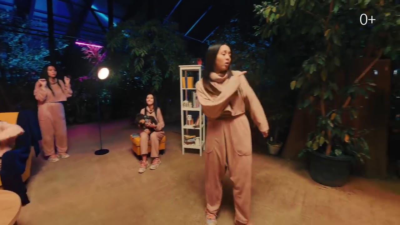 Реклама Яндекс Алиса " Алиса, включи АОН! " - YouTube