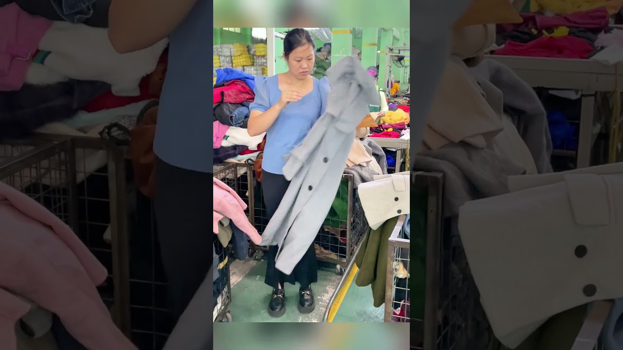 🧥 Timeless & Sustainable: Second-Hand Wool Coats!