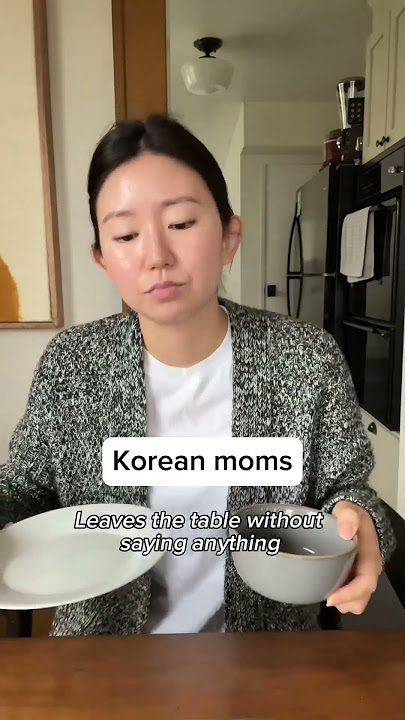American moms VS Korean moms after dinner #koreanculture #dessert