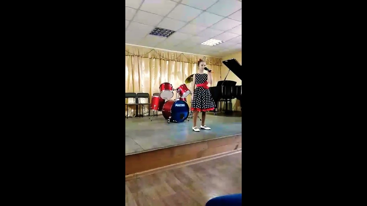 Весёлая песенька.(Выглянуло солнышко из- за серых туч) - YouTube