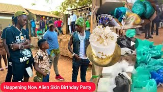 HAPPENING NOW: EBIRABO BYA ALIEN SKIN ABIGABIDDE ABATESOBOLA KU BIRTHDAY PARTY