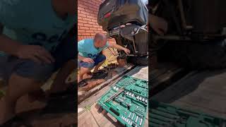 видео: Снятие задней оси квадроцикла линхай-ямаха. Замена подшипников. Linhai-Yamaha M 150. Замена колодок! картинка: Снятие задней оси квадроцикла линхай-ямаха. Замена подшипников. Linhai-Yamaha M 150. Замена колодок!