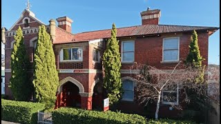 Edinburgh Gallery Bed & Breakfast, Accommodation, Hobart, Tasmania, Australia Edinburgh Gallery Bed & Breakfast, Accommodation, Hobart, Tasmania, Australia