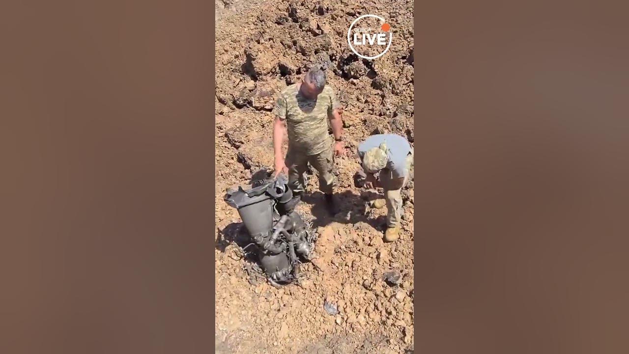 Воронка від вибуху ракети Х-22 - YouTube