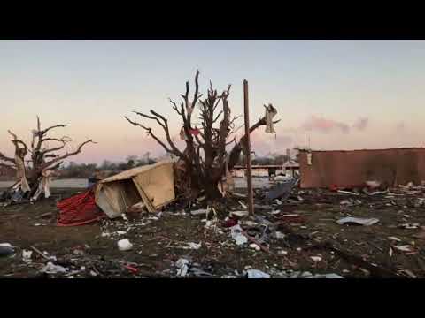 23 killed, 4 missing after tornadoes tear through Mississippi