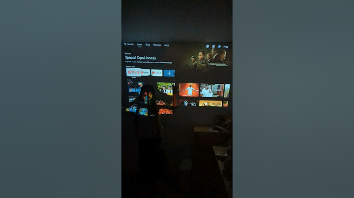 வீட்டில் 🏠 தியேட்டர்|Projector surprise from husband #Shorts#tamilcouple#uk#londonlife#couplegoals