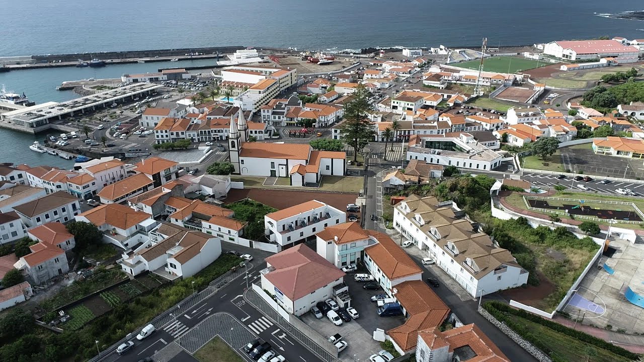 Vila da Madalena Ilha do Pico Açores «vista aérea» - YouTube