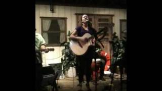 Mailani sings Ka'ano'i Pua