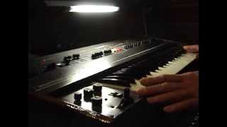 : ELEKTRONIKA EM-25 (soviet) Stringsynthesizer Demo