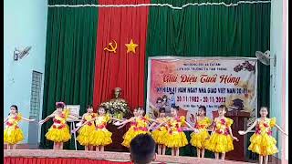 Bụi phấn.tiết mục múa