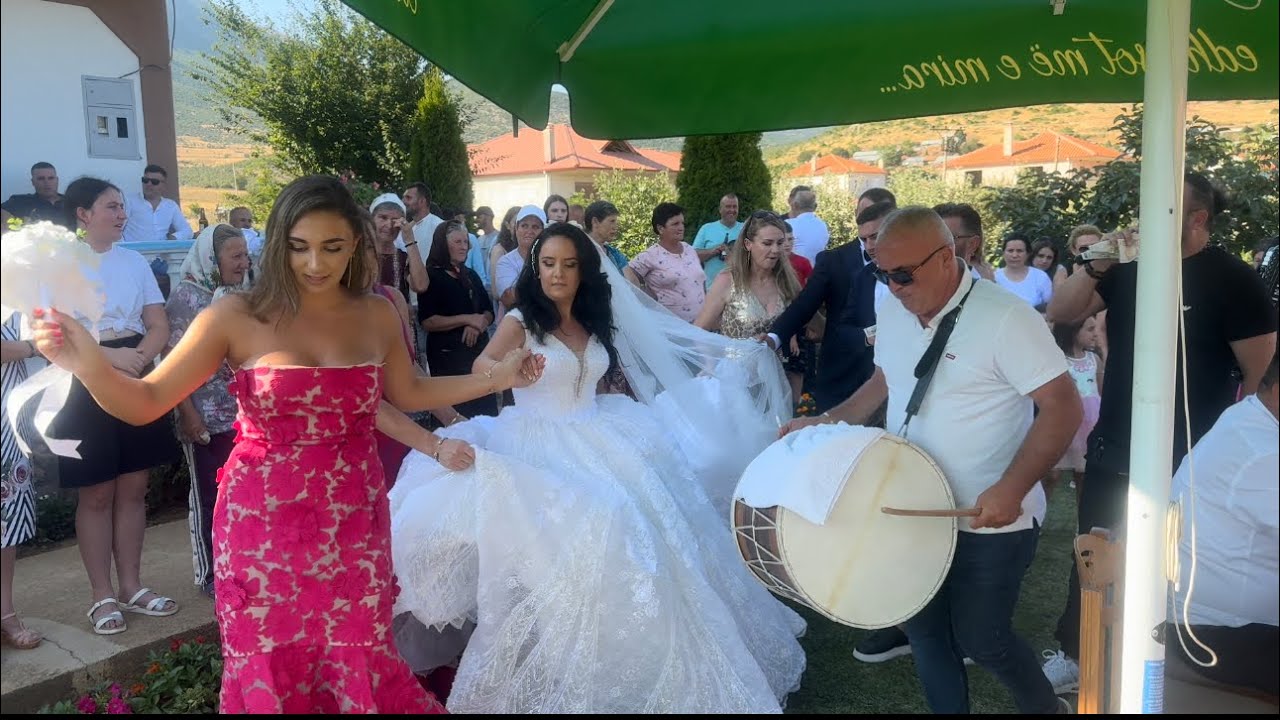 DOMASNA SVADBA NA VODA VO PUSTEC NA ALEKSANDER & RINA no.904 (TUSE & FORUM BAND)