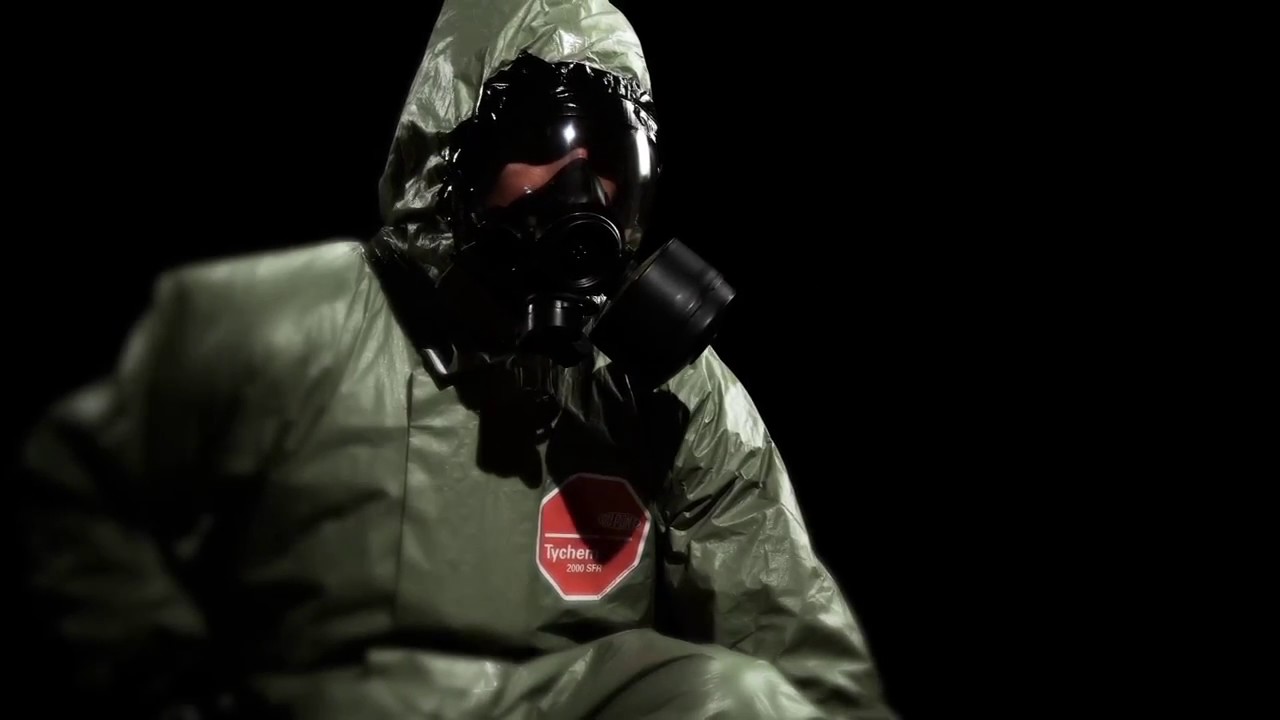 Tychem® 2000 SFR coveralls, protection against chemical and fire