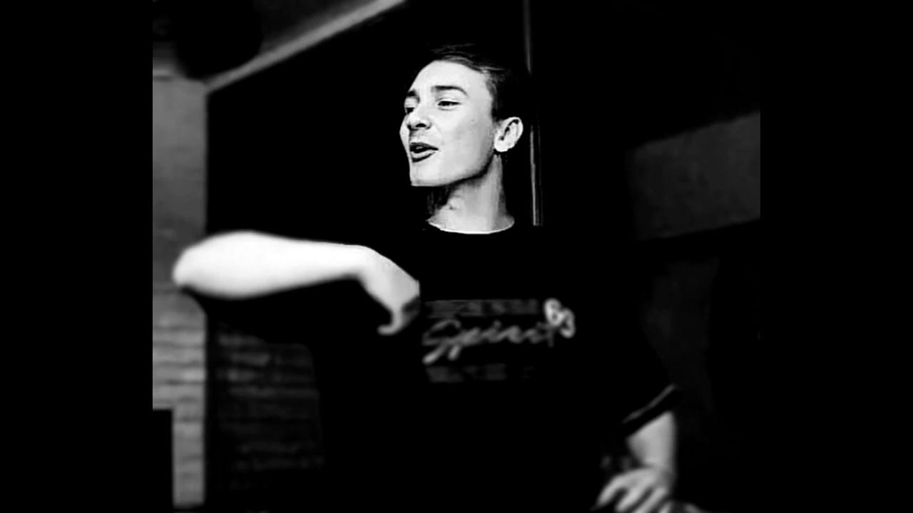 Сантиз фото певца. Сантис растафарай. Растафарай песня сантиз. Santiz обложка. Сантис растафарай.