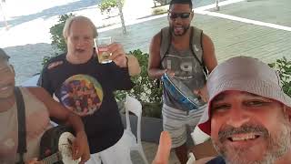 Marcello Giannetto Com Os Pagodeiros Na Praia De Copacabana - Videos Diversos - 18