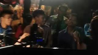 Bikin Panas,, Biduan Ini Goyangnya Sampe Di Keroyok..