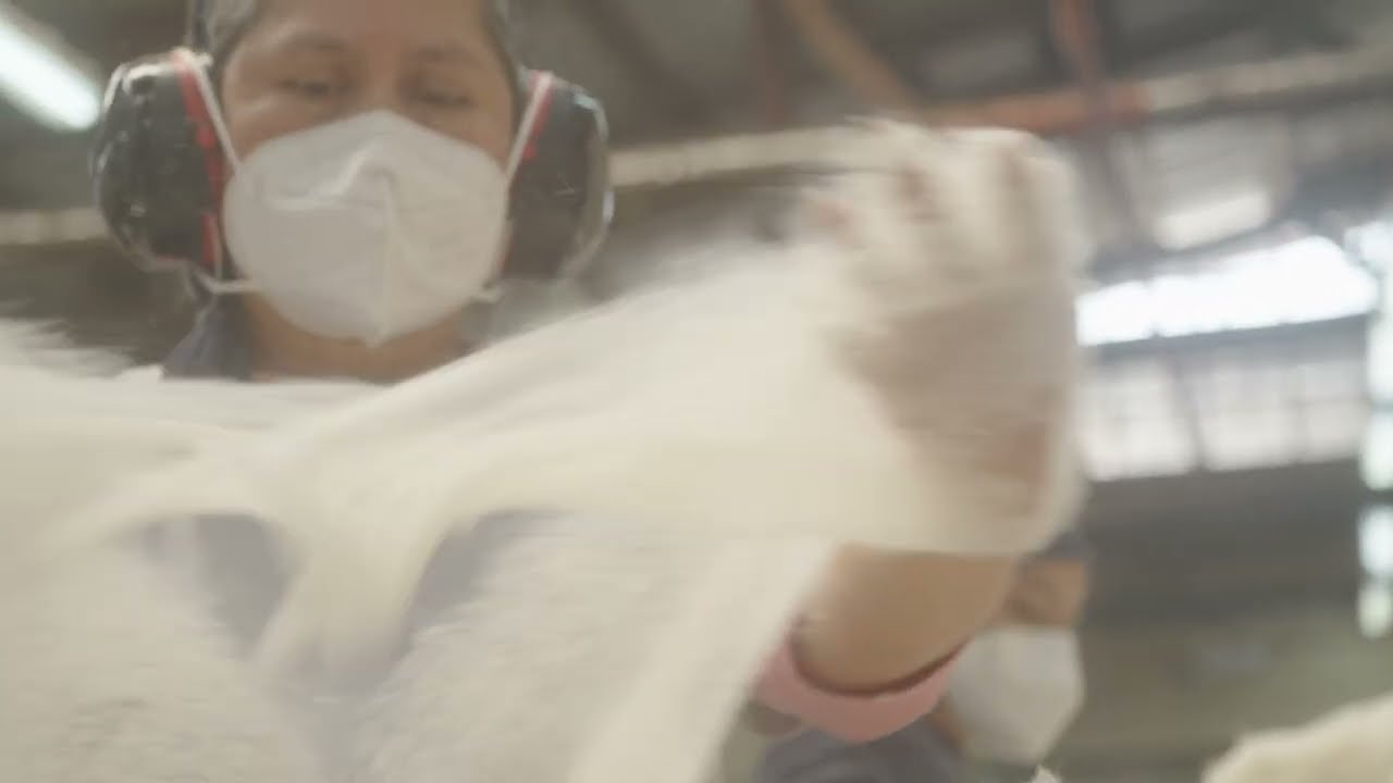 Detrás de cámaras | Así hacemos nuestros sombreros de lana.