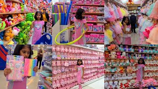 ഇത്രയധികം #Variety #Toys #Chocolates ആദ്യമായി കാണുന്ന #Tiyakutty ഇഷ്ടപ്പെട്ടത് എല്ലാം വാങ്ങി #Dubai