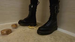 Dr. Martens boots crush breads | asmr