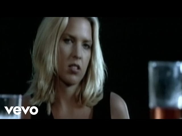 Diana Krall - Let's Face The Music And Dance